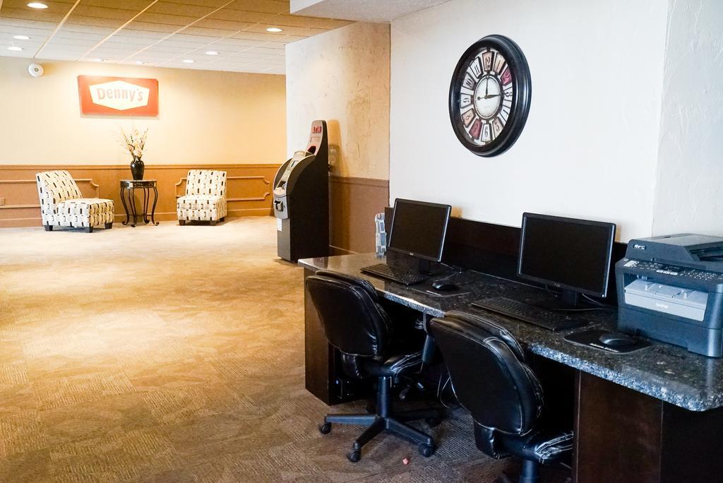 Boarders Inn & Suites By Cobblestone Hotels - Grand Island Exterior foto